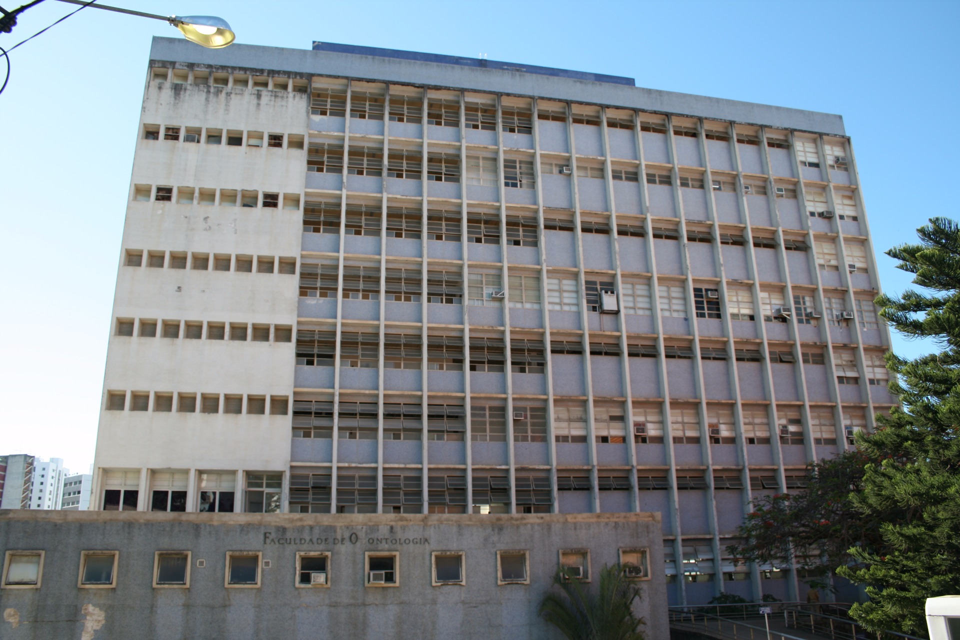 Faculdade de Odontologia da Universidade Federal da Bahia – FOUFBA